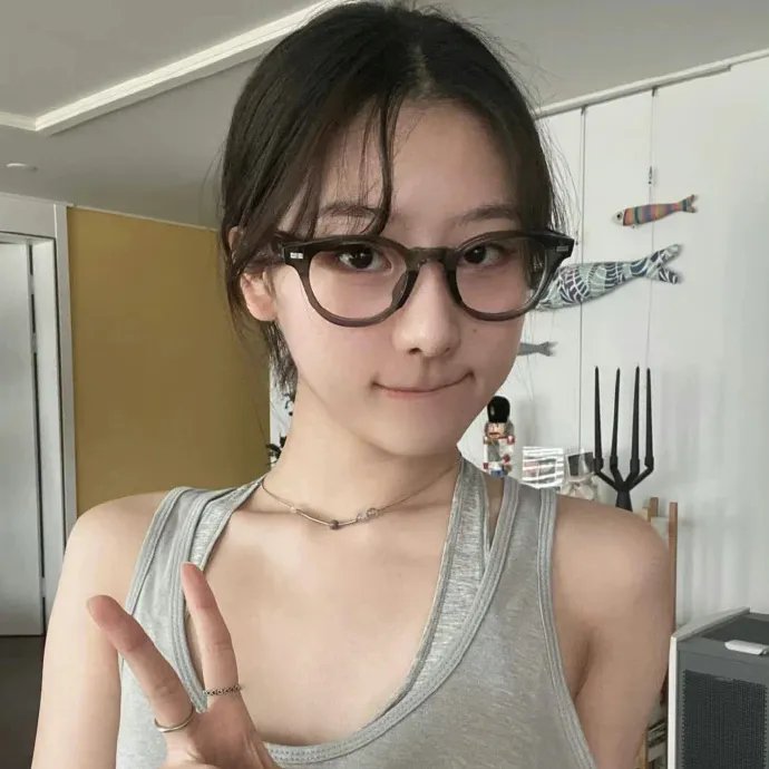苦恼人的笑